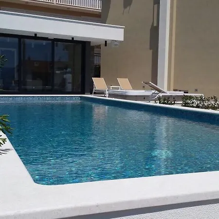 Mandalinic Guest house