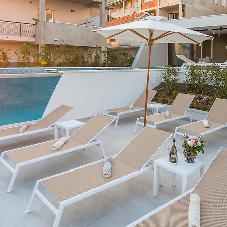 Mandalinic Vendégház 3*