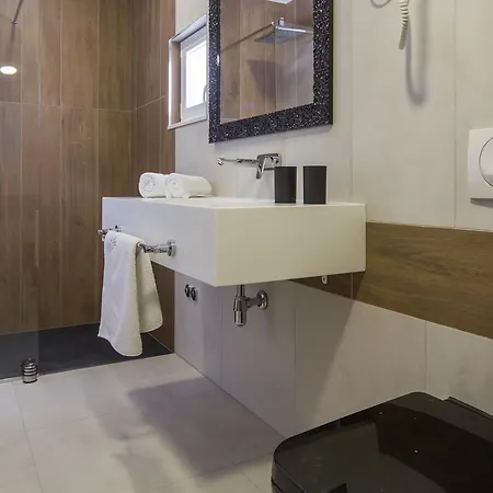 Guest house Mandalinic